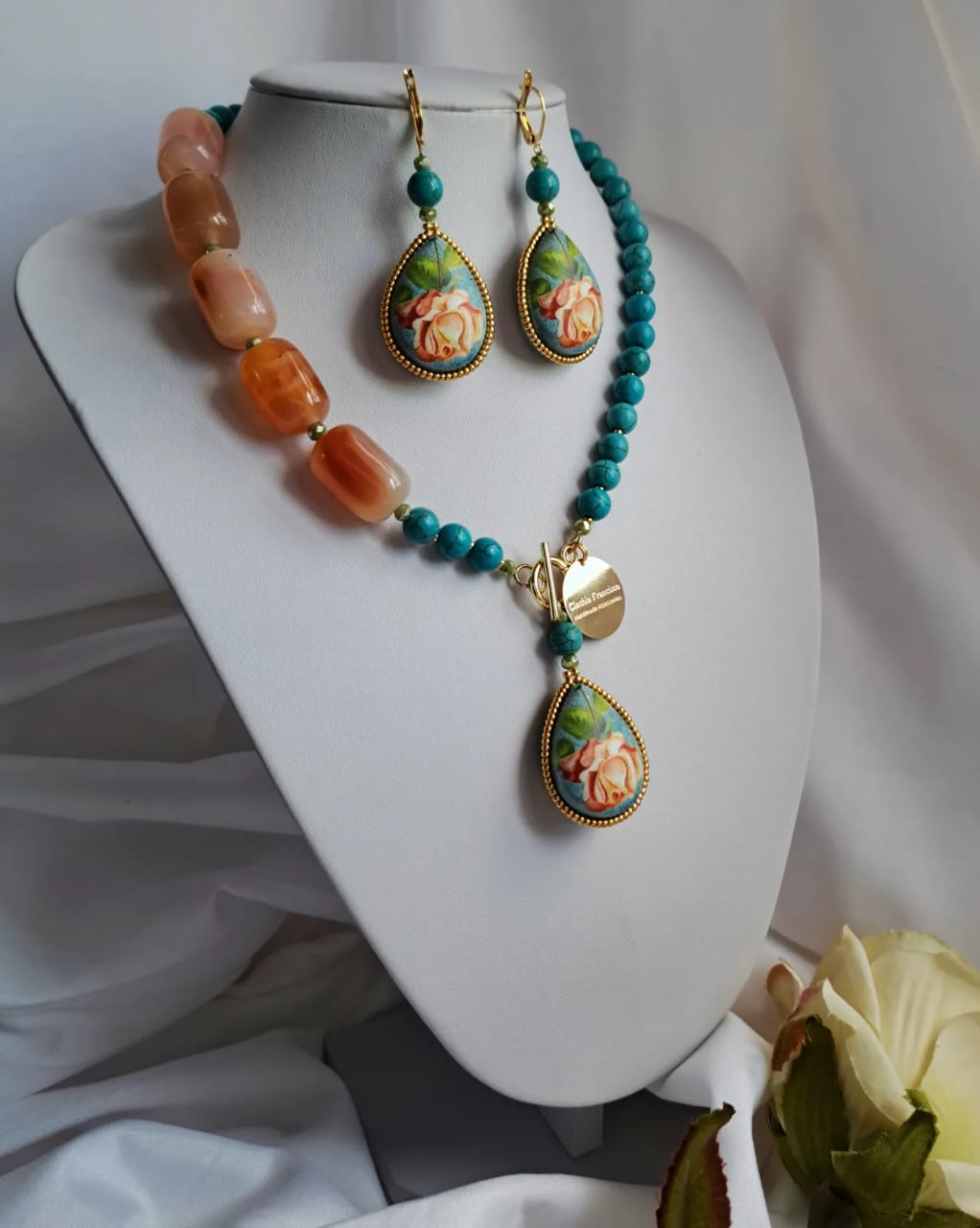 ʜɪɢʜ ʜᴀɴᴅᴍᴀᴅᴇ ᴊᴇᴡᴇʟʀʏ