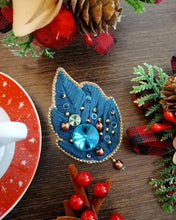 Load image into Gallery viewer, Brooch My Christmas
